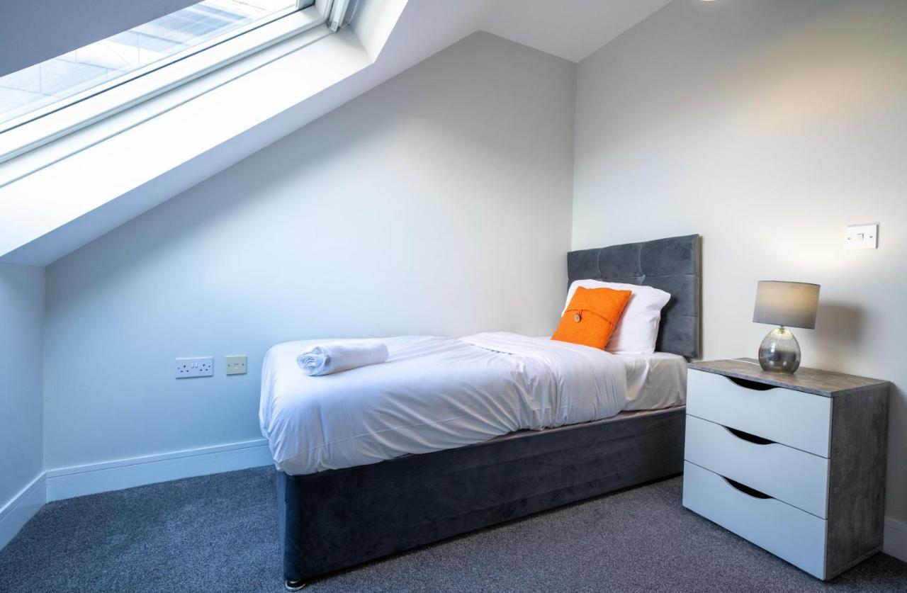 Three Bed Apartment Sleeps 5 In Botanic Belfast Esterno foto